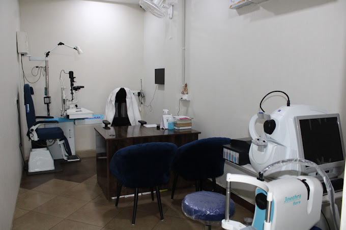 Dr Piyush Sood's Eye Care Centre